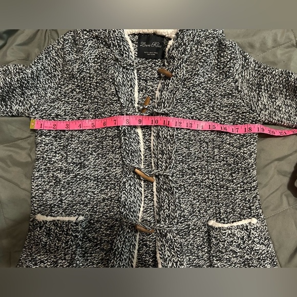 Zara Knit comfy sweater grey and white button up size small - Picture 4 of 6